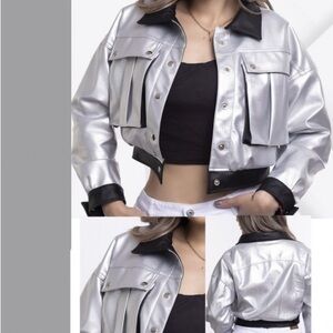 NWT 🇨🇴 STYLE Silver Women's Jacket with Black Accents. Colombian Clothing
